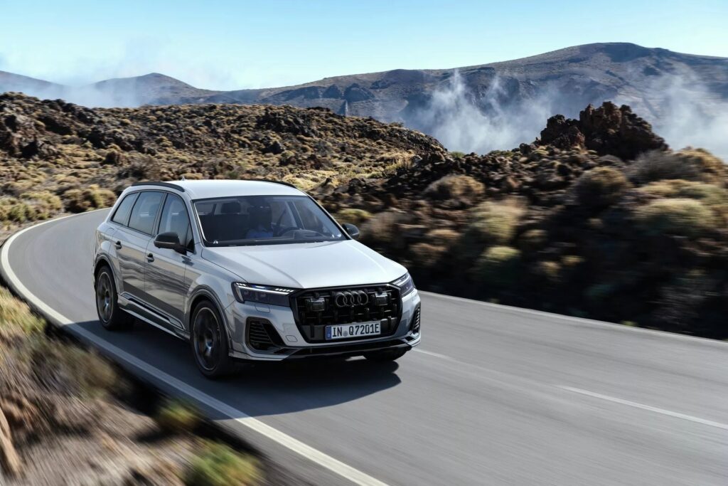 Audi Q7 S line